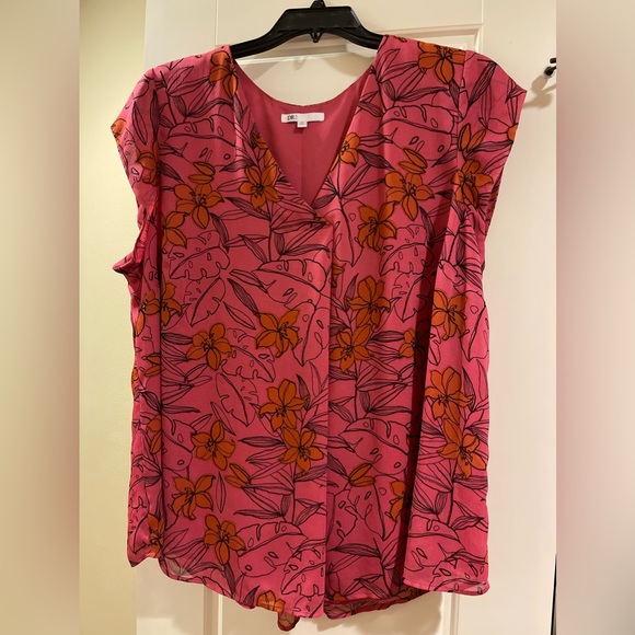 DR2 Daniel Rainn Cap sleeve top, 3X, Fushia Pink Floral - Picture 4 of 5